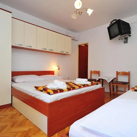 Pako פאקוסטאן