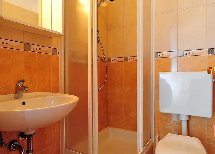 Pako * Пакоштане