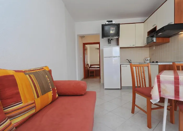 Pako * Пакоштане