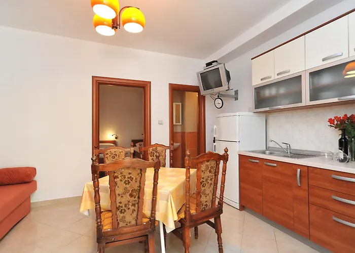 Pako * Пакоштане