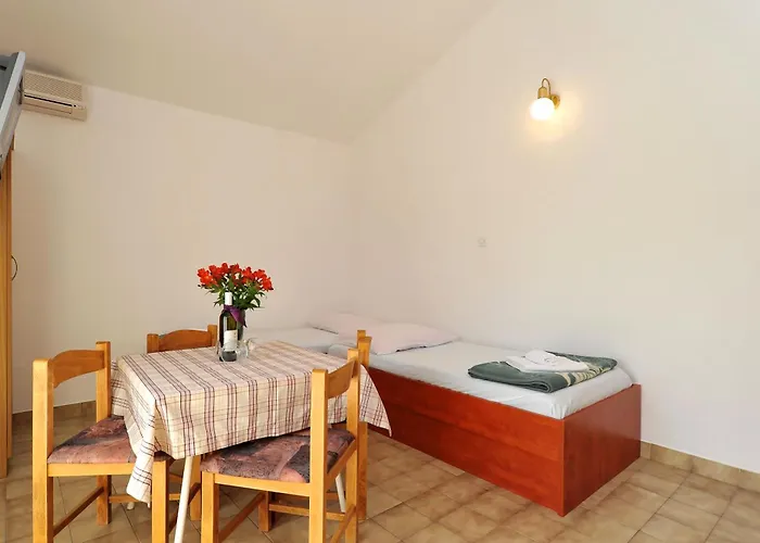 Pako * Пакоштане