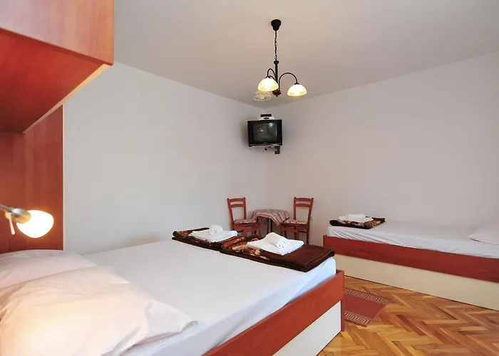 Pako * Пакоштане