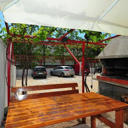 Pako Apartment Pakostane
