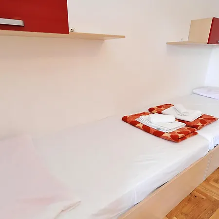 Pako Pakoštane